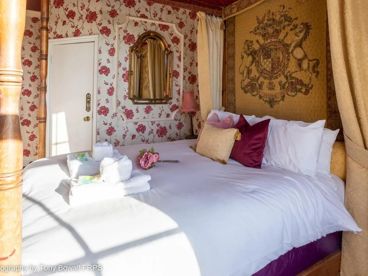 Pass The Keys The Delightful Amelia Suite Hove Großbritannien